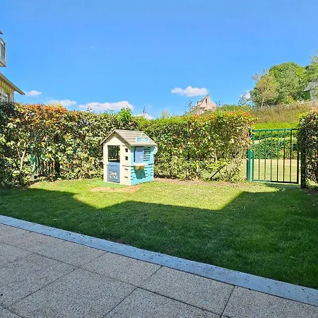 Grand 3 Pieces, 2 Jardins, Parking Sous Sol. Daire Deauville